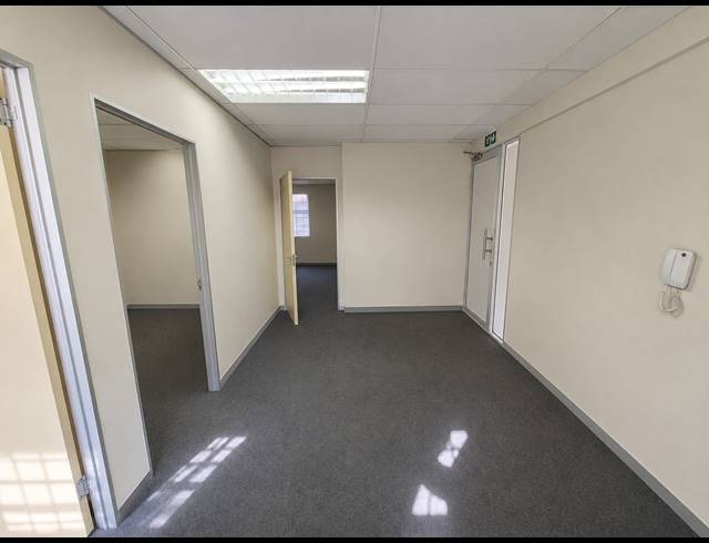 84M² OFFICE TO LET IN RIVONIA